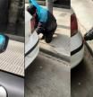 Un conductor graba cómo un ladrón intentarle robarle una llanta: “¿Te ayudo con algo?”