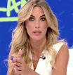 Elia Gonzalo 'salta' de 'Viva la vida' en Telecinco a 'Espejo público' en Antena 3