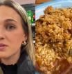 La 'tiktoker' estadounidense que flipó con la carne de conejo en Mercadona ahora prueba la paella