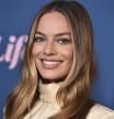 Margot Robbie ha cambiado su estilo tras finalizar su contrato con Chanel