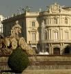 La plaza de Cibeles, en Madrid, con el palacio de Linares al fondo