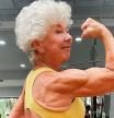 La historia de la anciana 'influencer' que transformó su vida a los 70 años poniéndose en plena forma