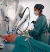 El Vall d’Hebron ha puesto en práctica una innovación de alcance global. Los especialistas del hospital barcelonés han practicado el primer trasplante de pulmón íntegramente robótico del mundo y además han creado una nueva vía de acceso para extraer los órganos dañados e introducir los pulmones nuevos.

Fuente: Vall d'Hebron

Suscríbete a nuestro canal: http://bit.ly/suscribeteLV

Lee esta y más historias en https://www.guyanaguardian.com/

Síguenos en:
Instagram: https://www.instagram.com/lavanguardia/
Twitter: https://twitter.com/LaVanguardia
Facebook: https://es-la.facebook.com/LaVanguardia