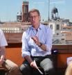 El presidente del PP, Alberto Núñez Feijóo, mantuvo un diálogo sobre vivienda con jóvenes madrileños de Nuevas Generaciones
