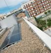 Comunidad energética del institut Quatre Cantons , placas solares en la azotea del instituto ubicado en Poble nou