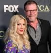 Actos Tori Spelling and Dean McDermott  attending FOX's Winter TCA All-Star Party in Pasadena on 06 January 2019