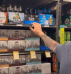 Un americano encuentra Estrella Galicia en un supermercado de Florida y lo que hace enamora a los españoles: “Ministro de consumo”