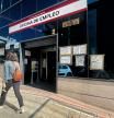 Una oficina del Servicio Público de Empleo Estatal (SEPE), a 28 de octubre de 2021, en Madrid (España). El paro bajó en 127.100 personas en el tercer trimestre del año, lo que supone un 3,6% menos que en el trimestre anterior. Se trata de su mayor descenso en un tercer trimestre desde el año 2018, cuando el desempleo disminuyó en 164.100 personas. Por su parte, la ocupación superó por primera vez desde el cuarto trimestre de 2008 la cifra de 20 millones de trabajadores tras crearse en los meses de verano 359.300 empleos, un 1,8% más que en el trimestre anterior. En concreto, septiembre cerró con 20.031.000 ocupados, según ha informado este jueves el Instituto Nacional de Estadística (INE).
28 OCTUBRE 2021;ECONOMÍA;PARO;DESEMPLEO;PARO
Eduardo Parra / Europa Press
28/10/2021