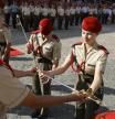 La dama cadete Borbón recibe el sable de oficial