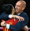 Soccer Football - FIFA Women's World Cup Australia and New Zealand 2023 - Final - Spain v England - Stadium Australia, Sydney, Australia - August 20, 2023 Spain's Jennifer Hermoso celebrates with President of the Royal Spanish Football Federation Luis Rubiales after the match REUTERS/Hannah Mckay