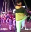 Un grupo de jóvenes empieza a bailar a lo loco en el inicio de la Feria de Jaén: "¿Pero qué hacen?"