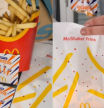 El nuevo producto de McDonald's que genera división de opiniones: “Si quieres patatas, ¿para qué le metes eso?”