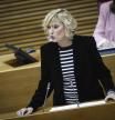 La diputada de Compromís por Castellón Verònica Ruiz, interviene en la tribuna del Parlamento valenciano.