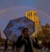 Las mejores fotos: un espectacular arcoíris ilumina las redes sociales en Barcelona