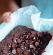 La receta más sencilla de brownie de chocolate (oculta un ingrediente que te sorprenderá)