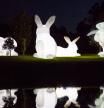 'Pasqua.Conillets': Conejos gigantes diseñdos por artista australiana Amanda Parer formarán parte de una propuesta familiar en el Festival de Pascua de Peralada. Firma: Amanda Parer