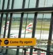 El cierre de Heathrow, el gran portaaviones europeo: un terremoto para la aviación global
