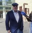 GRAFCVA180. VALENCIA, 26/04/2024.- El comisario jubilado José Manuel Villarejo ha acudido al juzgado que lleva el caso Erial y en el que será llamado a declarar como testigo más adelante y ha mantenido ante los medios de comunicación que la verdad 