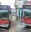 La gente alucina con el autobús número 8 de Valencia que circula por las calles de La Habana: “Lo mismo te lleva al malecón que al Hospital de La Fe”