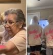 Unos nietos pintan los brazos de su abuela para que sus abrazos se queden grabados para siempre en sus sudaderas