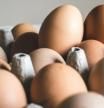 La crisis del huevo afecta a EE.UU. ¿Por qué hay escasez y han subido los precios?