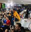 Ambiente del clásico Real Madrid FC Barcelona desde el bar de Abdul, tío de Lamine Yamal, ubicado en el barrio de Rocafonda de Mataró donde la mitad de los clientes son del Real Madrid y la otra del Barça. Celebración de goles de Barça