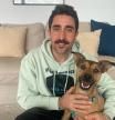 Alex Ubago: “Entiendo que hay gente que trate como a hijos a los perros, pero tampoco puedo poner a Peppa a la altura de un hijo”