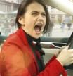 ¿Por qué nos cabreamos tanto en el coche? La culpa es del cerebro reptiliano: así puedes evitarlo