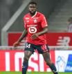 Umtiti en un partido con el Lille