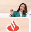 La presidenta del Banco Santander, Ana Botín, durante la presentación de los resultados de Banco Santander en su ejercicio de 2024, a 5 de febrero de 2025, en Boadilla del Monte, Madrid (España). Banco Santander obtuvo un beneficio neto atribuido de 12.574 millones de euros en el conjunto de 2024, lo que supone alza del 13,5% respecto al anterior, además de una nueva cifra récord para la entidad por tercer año consecutivo.