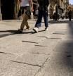 Barcelona renovará el pavimento del Portal de l’Àngel para reducir los tropezones