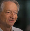 Geoffrey Hinton, Premio Nobel de Física “La IA apunta a ser el reemplazo de los profesores debido a su capacidad para enseñar”