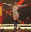 Melody brilla en Eurovisión con su vestido vedette de 15.000 cristales