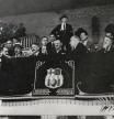 ARXIU FC BARCELONA Palco presidencial del campo de Les Corts, 14 de junio de 1925, con ocasión de un Barça-Júpiter como homenaje al Orfeó Català. De izquierda a derecha: Cambó (con sombrero), Millet, Gamper, Cabot y Moragues.