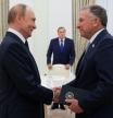 Russian President Vladimir Putin welcomes U.S. President Donald Trump's envoy Steve Witkoff during a meeting in Moscow, Russia August 6, 2025. Sputnik/Gavriil Grigorov/Pool via REUTERS ATTENTION EDITORS - THIS IMAGE WAS PROVIDED BY A THIRD PARTY. TPX IMAGES OF THE DAY