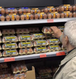 Los huevos medianos son el alimento que más se ha encarecido en el último año, con una subida del 39,5% según FACUA