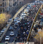 Una gran manifestación por el aumento del coste de vida sacude el centro de Teherán