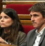 Junts reprocha a Illa la falta de autocrítica por el colapso y de ambición en su retorno