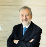 CaixaBank renueva a Tomás Muniesa como consejero por cuatro años más