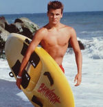 La nueva serie de 'Los vigilantes de la playa' encuentra a su Hobie Buchannon