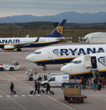 El aeropuerto de Girona vuelve a superar los dos millones de pasajeros tras siete años sin lograrlo