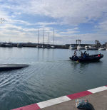 Rescatada una familia holandesa con dos menores en un velero a la deriva en la Costa Brava