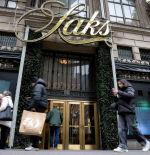 Crisis en el lujo con la quiebra de la cadena de tiendas Saks Global