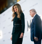 Trump arropa a Melania en la presentación de su documental: ”Es una buena influencia para mí”