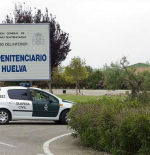 Varios funcionarios lesionados en un altercado con presos en la cárcel de Huelva