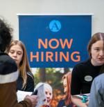 El mercado laboral de EE.UU arranca el 2026 mejor de lo esperado con 130.000 nuevos empleos