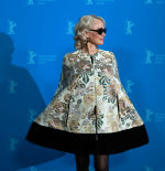 Pamela Anderson encarna la mare d’una família perversa a Castellterçol