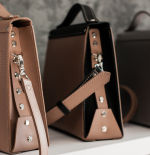 Los bolsos que dominarán la primavera 2026 confirman el regreso de la sencillez y redefinen el look de temporada