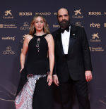 Glamur, política y aplausos: así fue la alfombra roja de los Goya