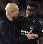 Guardiola responde a los abucheos: ”Respeten la diversidad”